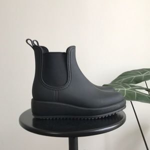 Jeffrey Campbell black rain ankle boots size 7